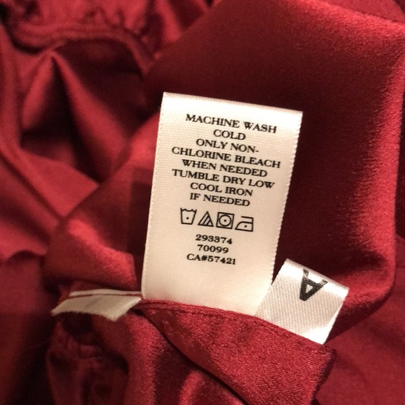 Ann Taylor -long sleeve faux wrap top -red; size S - Picture 5 of 5